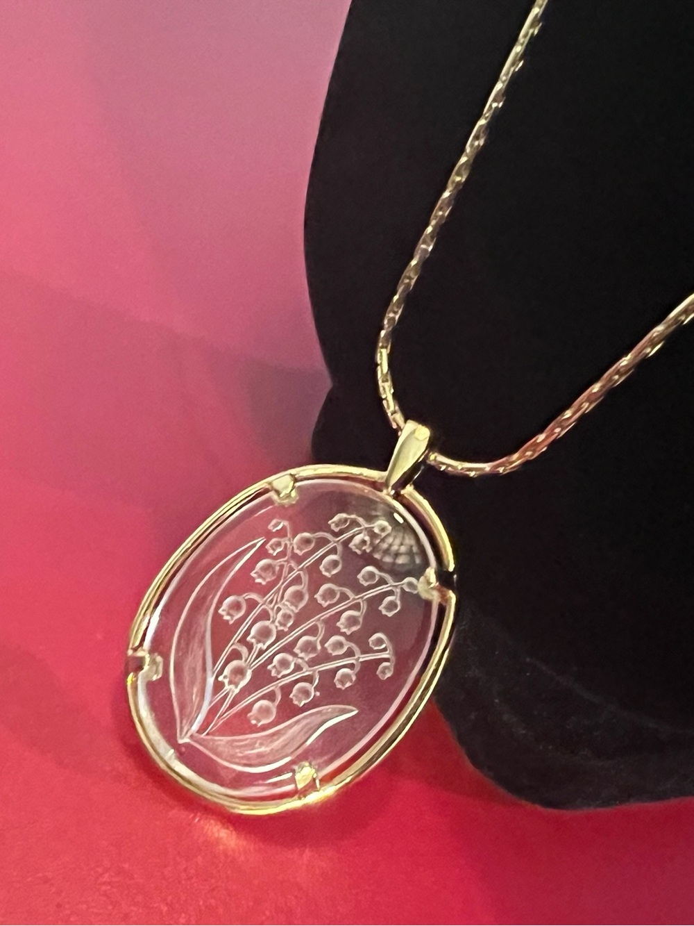 80's 𝓝𝓪𝓹𝓲𝓮𝓻 "Frosted Crystal" Pendant Necklace - Picture 2 of 7